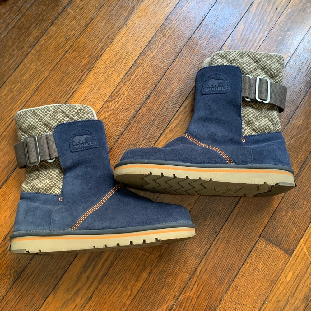 SOREL Blue suede mid length winter boots